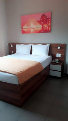  Lee Hotel  Хошимин